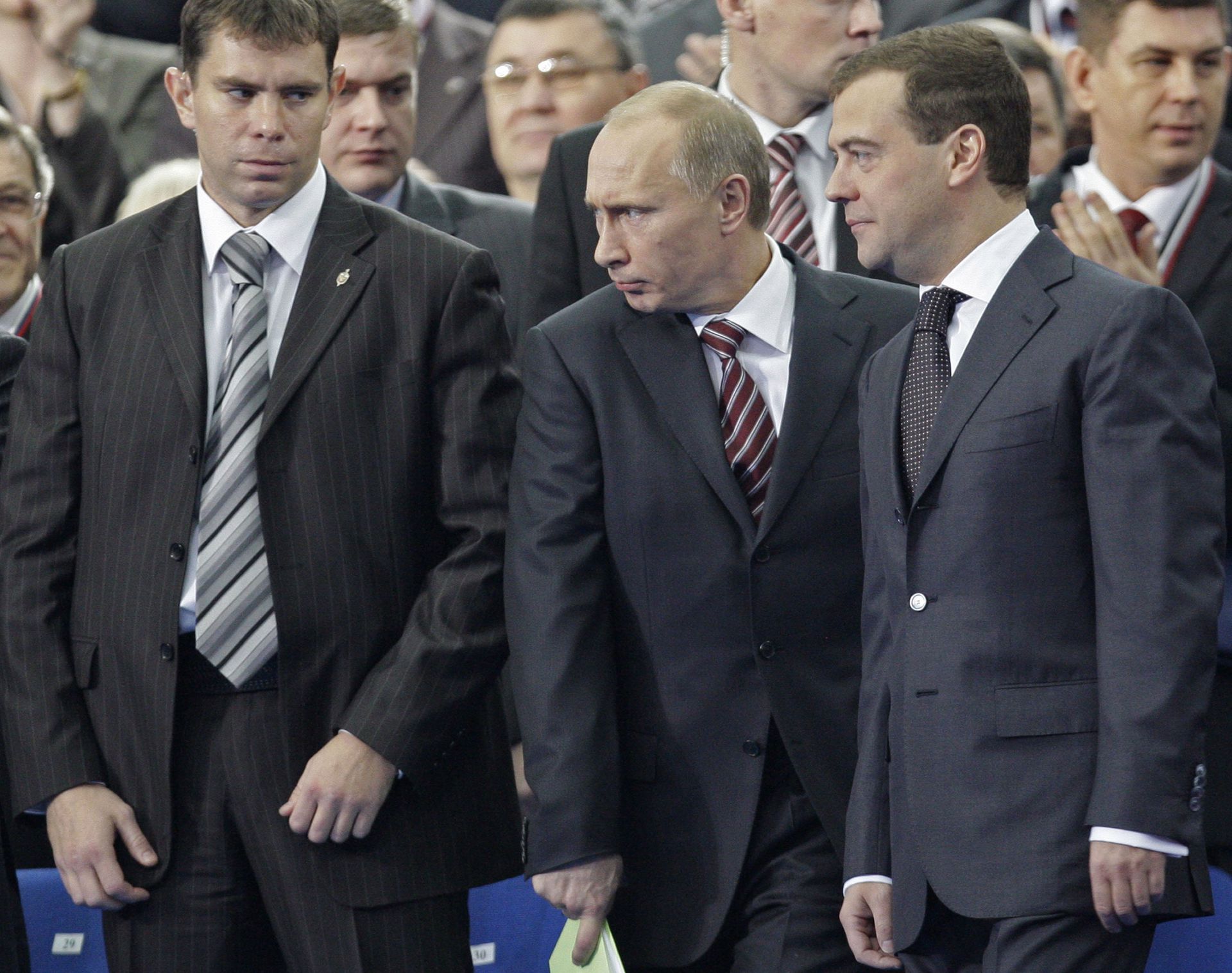Путин и Медведев смешные