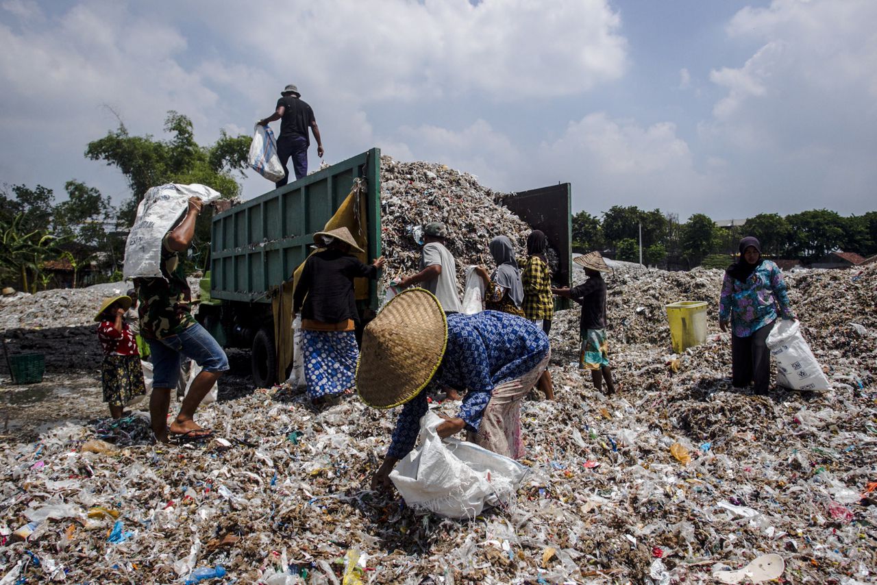 Europa gaat strengere regels hanteren voor verscheping van afval: verbod op export naar minder welvarende landen 