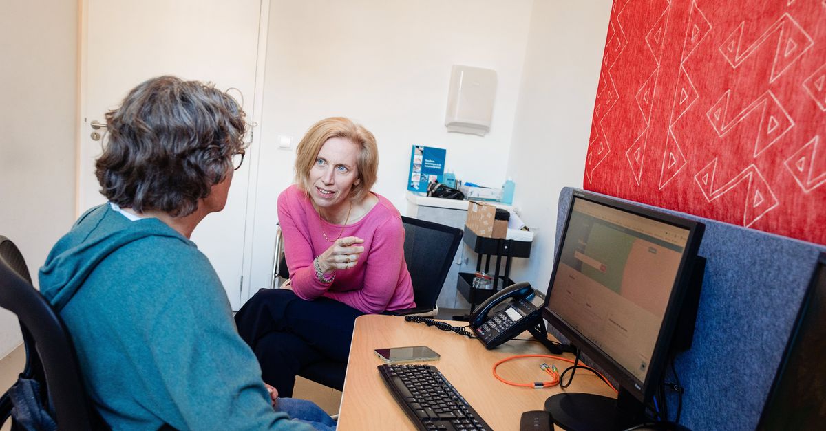 AI is een pleaser en een hypochonder, maar kan huisartsen toch helpen in hun werk. ‘Ik hoef minder te klikken en te typen’