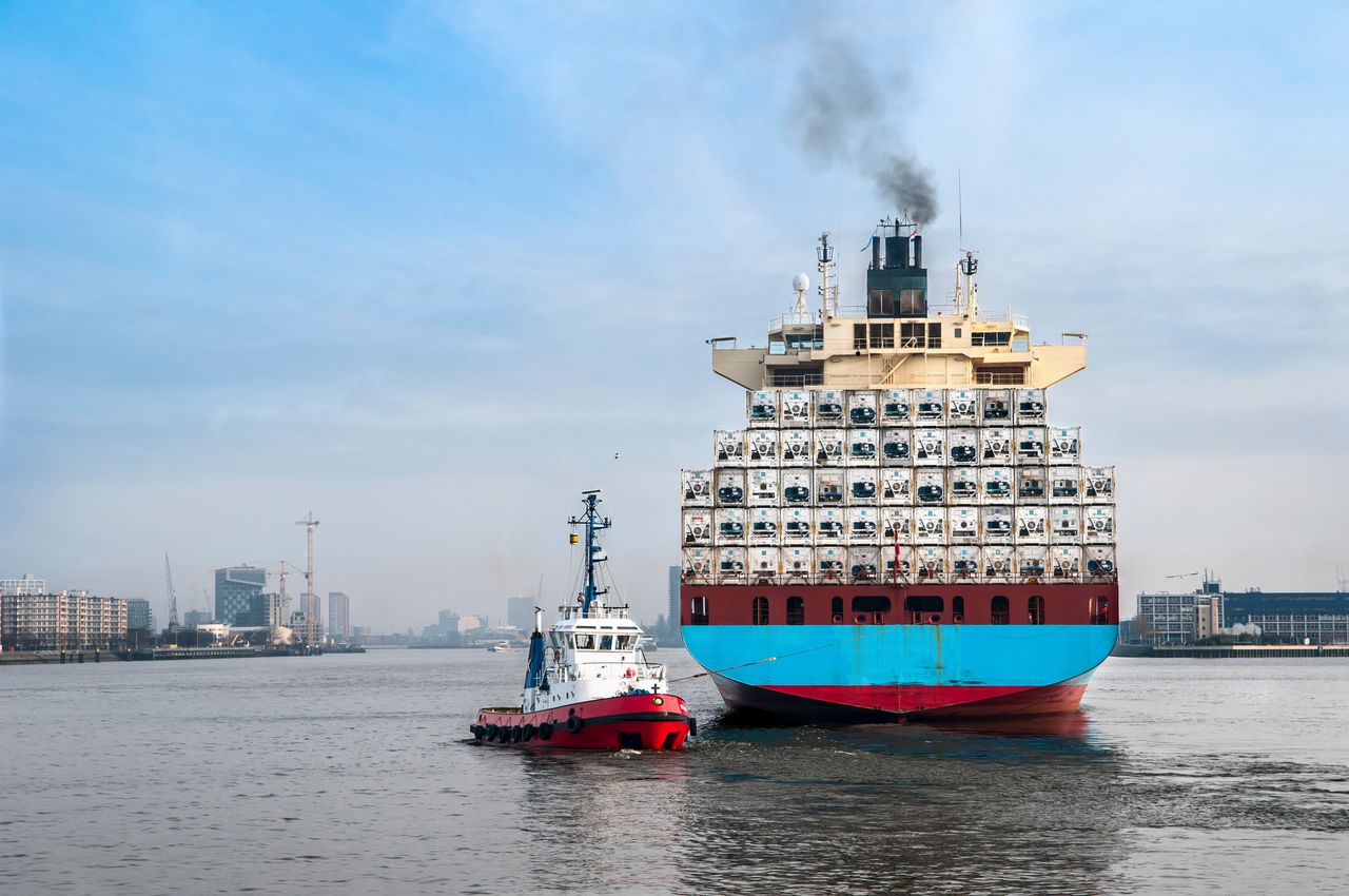 Een vrachtschip in de haven van Rotterdam. Het is niet duidelijk of het RIVM dit schip onderzocht heeft.