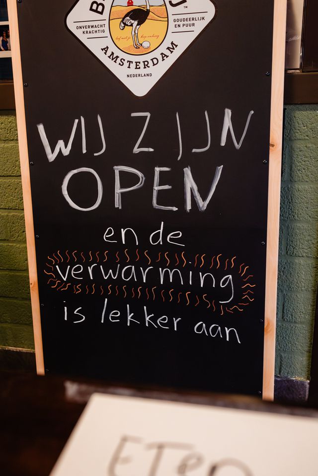 Daklozenopvang in de Van Hogendorphal in Amsterdam-West.