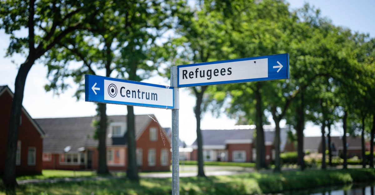 Ongemak over aanmeldcentrum neemt toe onder dorpsbewoners. ‘Als je Ter Apel wilt behouden, dan kan dit niet langer’