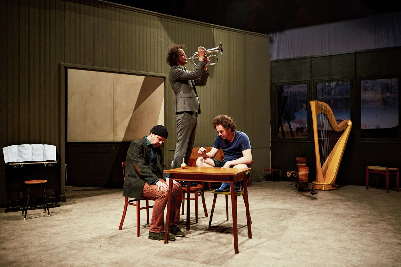 Bambie terug van wegbezuinigd - NRC