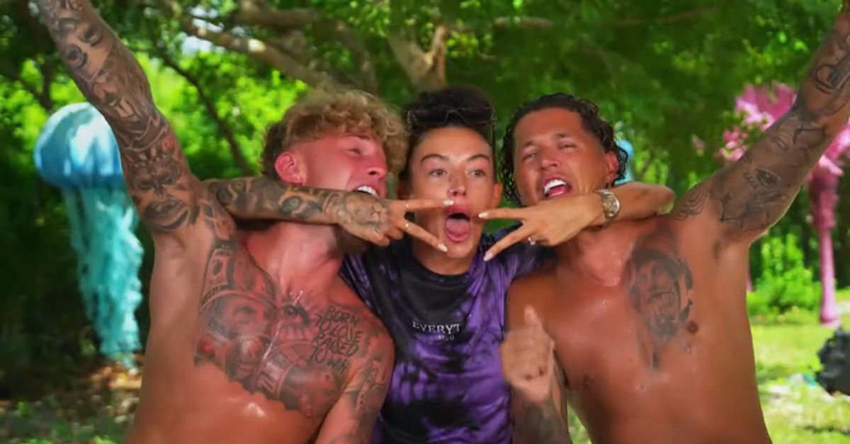 「ex on the Beach」：十字架が惹かれます