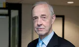 Financieel activist Pieter Lakeman is namens zo’n 450 certificaathouders een schadeprocedure begonnen tegen vier voormalige bestuurders van Triodos. 