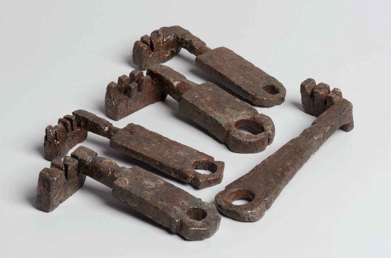 Verzameling ijzeren sleutels (1ste-3de eeuw na Chr., 10 centimeter, vindplaats Vechten).
