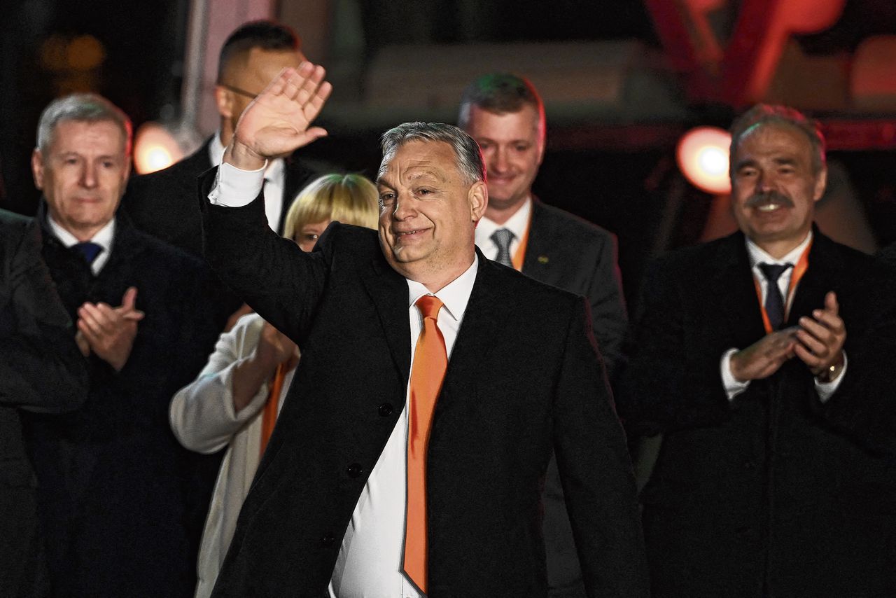 Orbán heeft een nieuw mandaat om internationaal dwars te liggen 