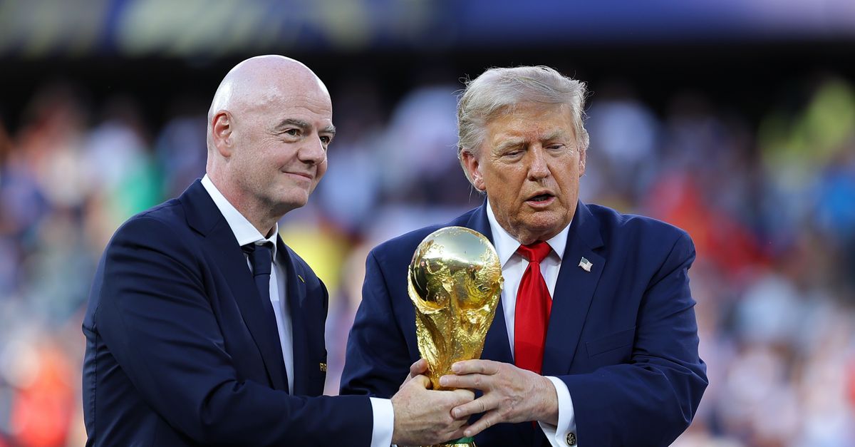 FIFA-top blijft achter Infantino staan, ondanks toenemende kritiek