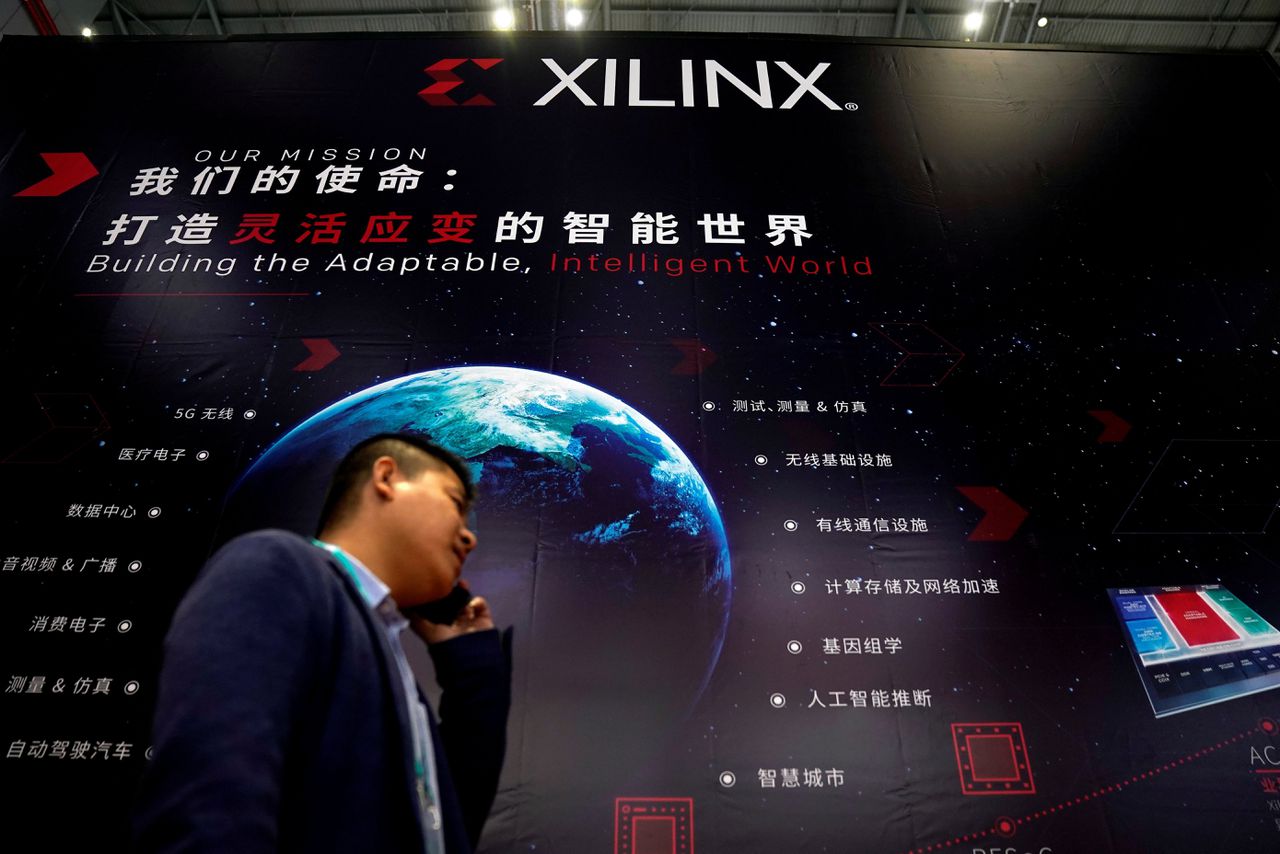 Chipontwerper AMD koopt branchegenoot Xilinx voor 35 miljard dollar (29,6 miljard euro).