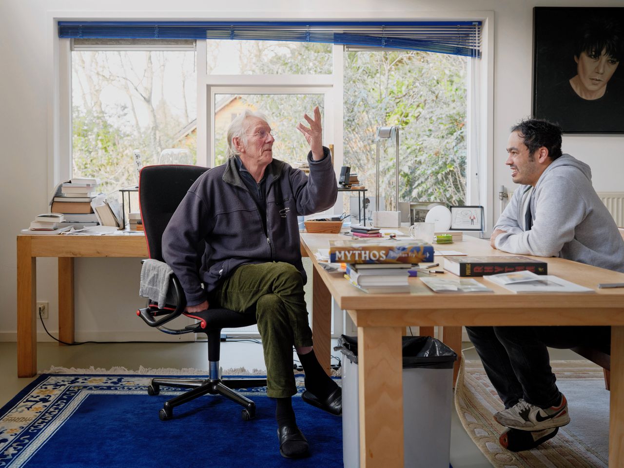 Freek de Jonge in gesprek met Johan Fretz.