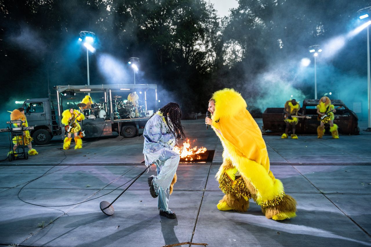 Samen lekker je emoties uitrazen met ‘Wildfire’ in het Amsterdamse Bostheater 