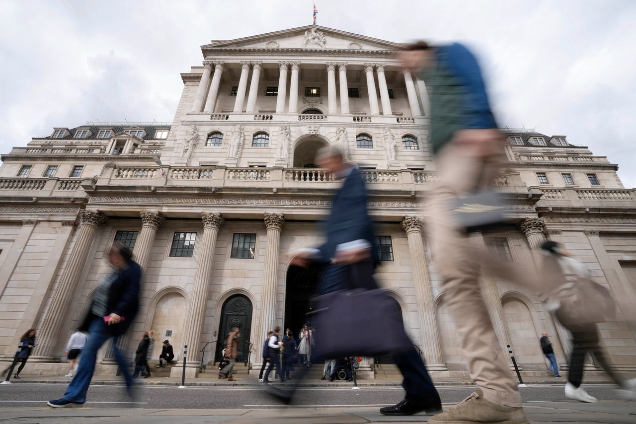 Bank of England grijpt in om financiële stabiliteit te waarborgen, relatie met regering verder verzuurd 
