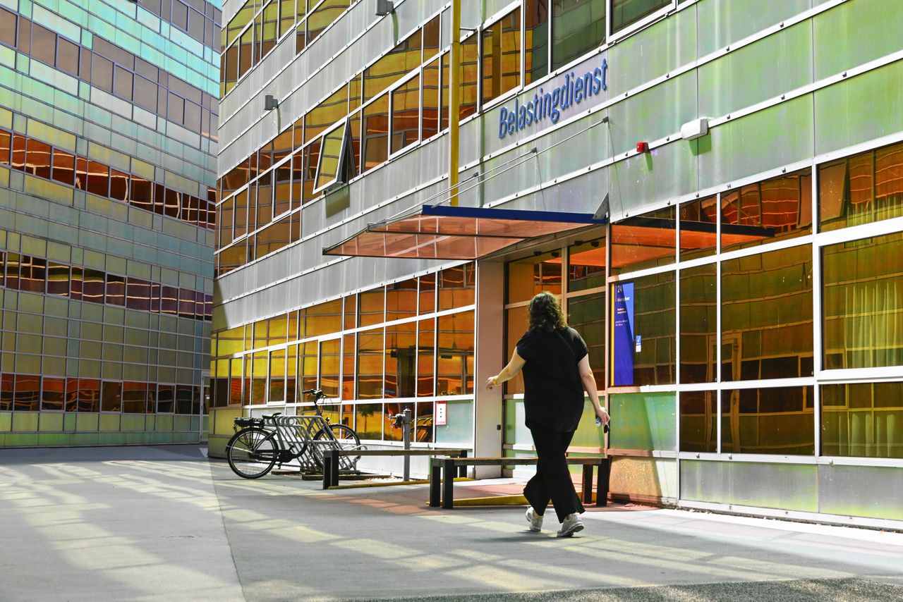 Nizozemska davčna uprava kljub pomislekom prenaša podatke v Microsoftovo oblak