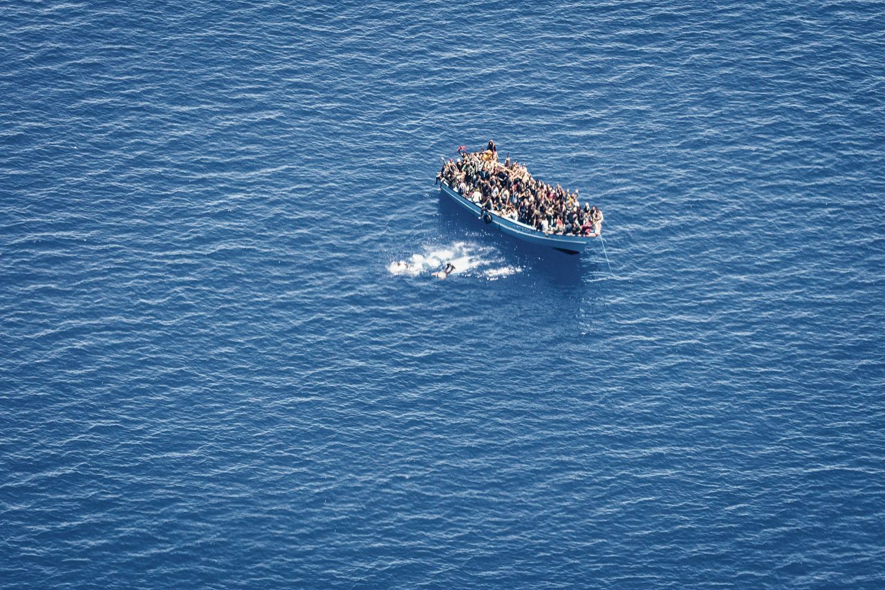 Hoe een Nederlandse reder migranten ‘terugduwde’ naar Libië 
