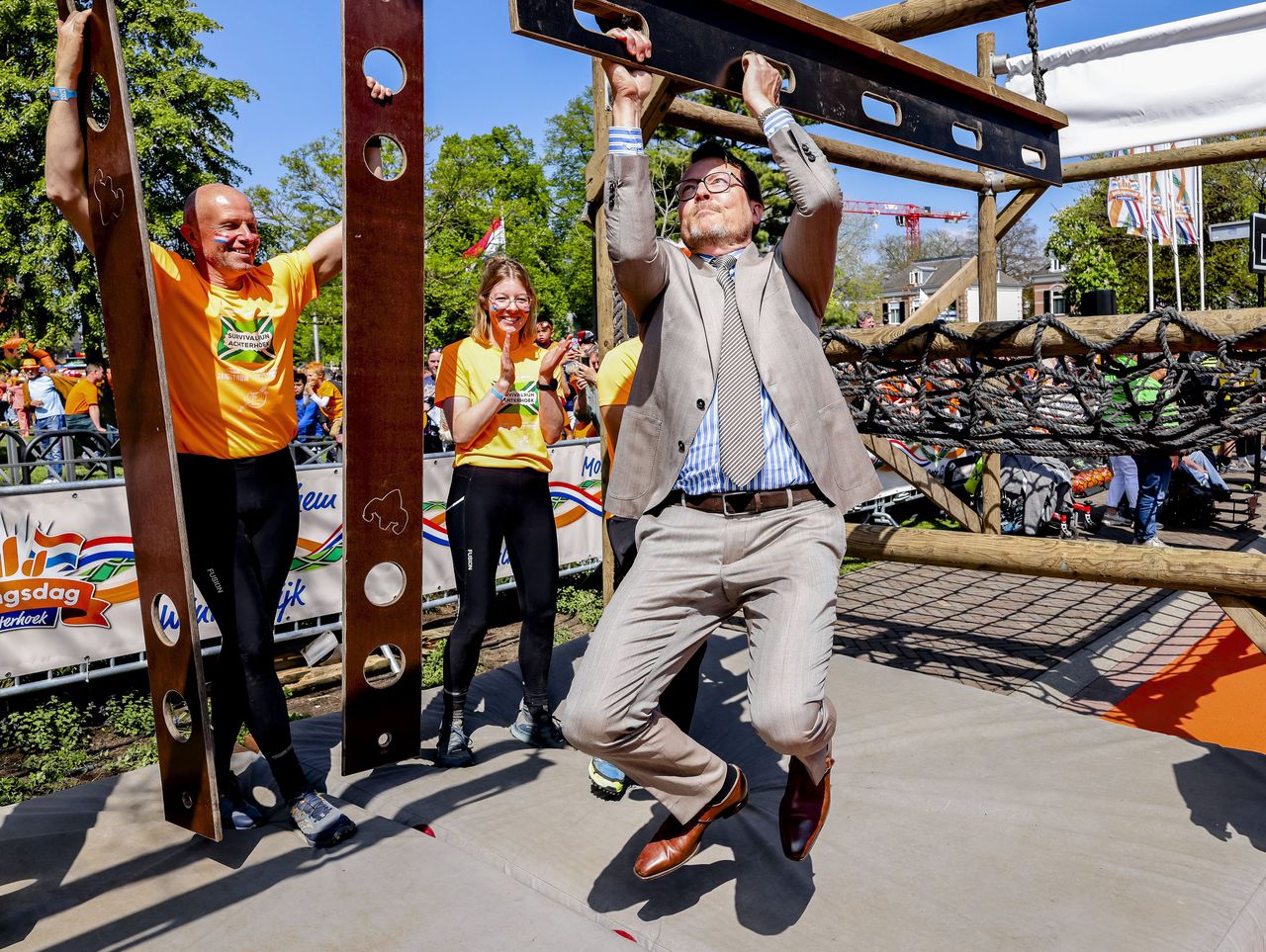 De koninklijke familie werd in estafettevorm langs meerdere sporten begeleid en maakte kennis met Achterhoekse sporttalenten en vrijwilligers. Het overkoepelende thema was verbinding: het idee dat bewegen in de regio voor iedereen, „van 0 tot 100 jaar”, mogelijk is.