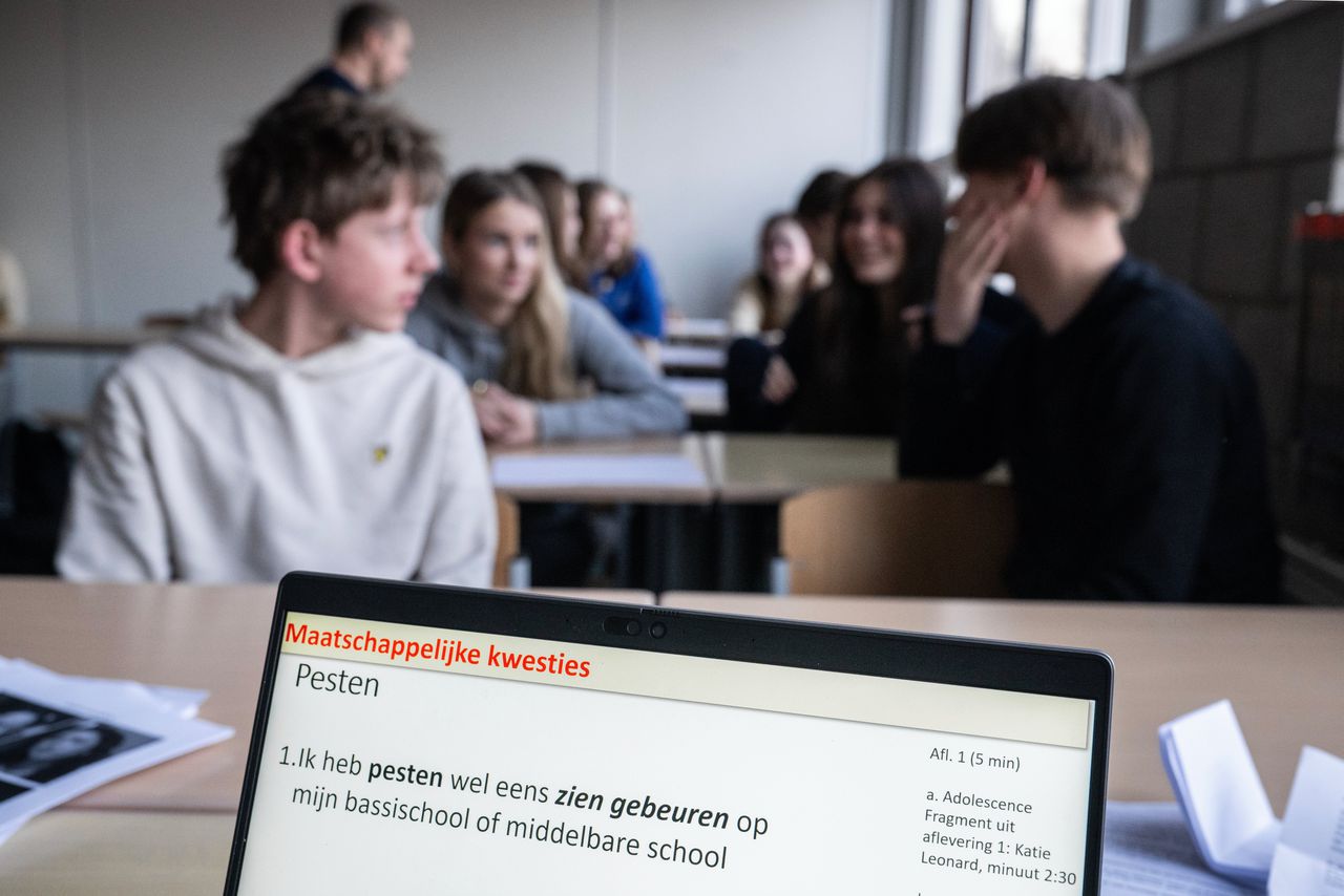 Praten over pesten is een belangrijk onderdeel van de les.