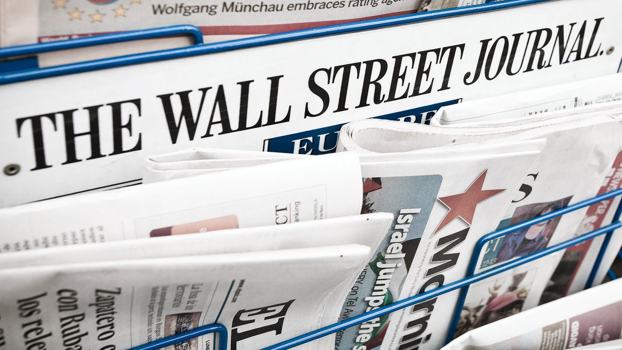 Trump sluit smartphones en laptops uit van nieuwe heffingen, ook als ze uit  China komen - NRC