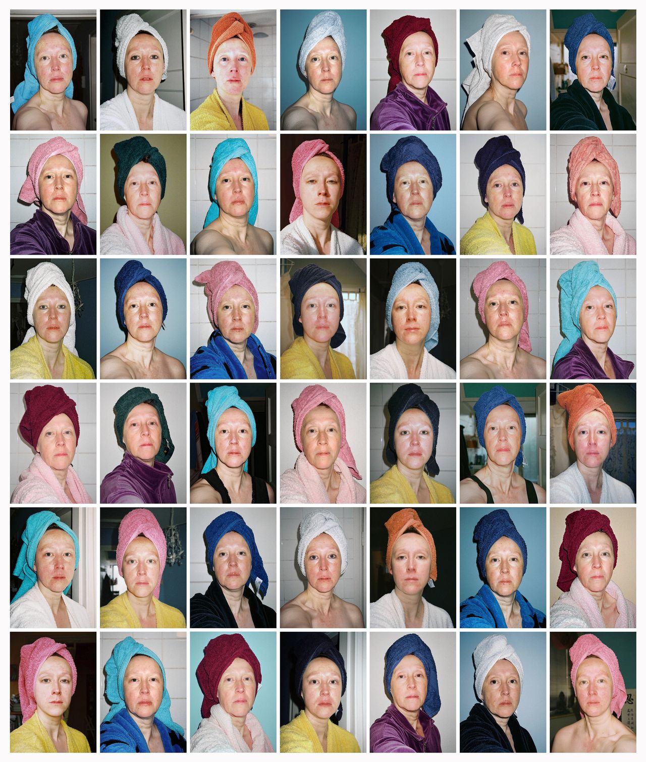 Lique Schoot, “42 Días de Toallas para el Cabello” (2005-2025).