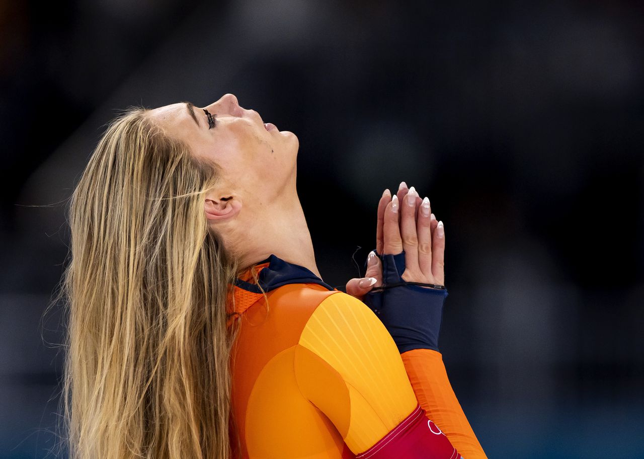  ze won goud op de 1.000 meter, met krachtige slagen en in een olympisch record.