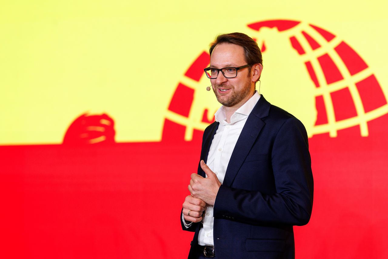 EU legt Google boete van bijna 3 miljard op, ondanks druk van Trump om  techsector te ontzien - NRC