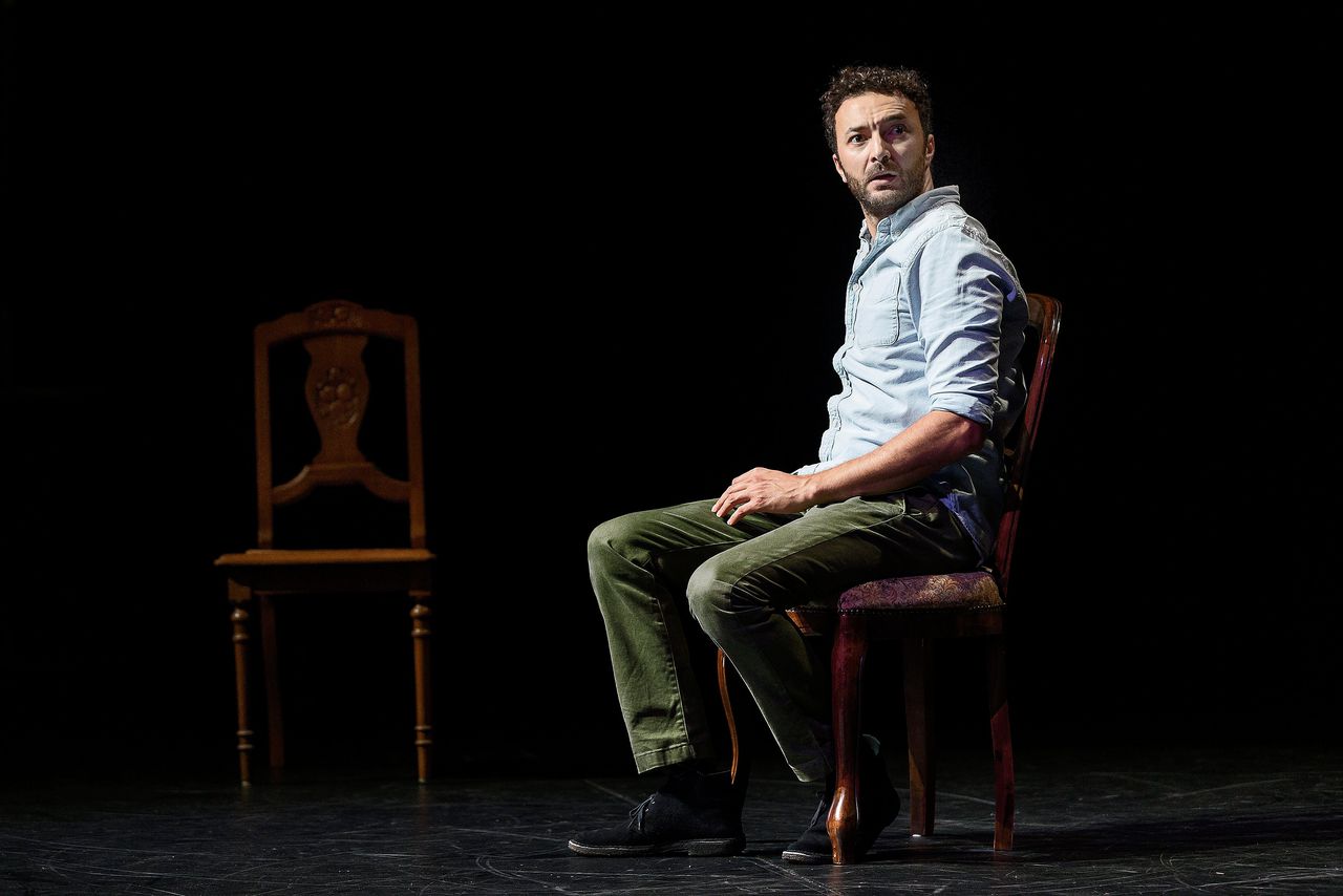 Nasrdin Dchar in ‘Oumi’.