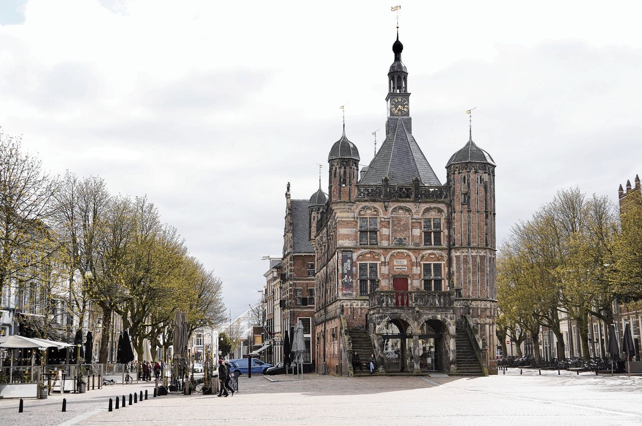 De Brink in Deventer: een groot plein dat door diverse respondenten als geslaagd wordt genoemd.