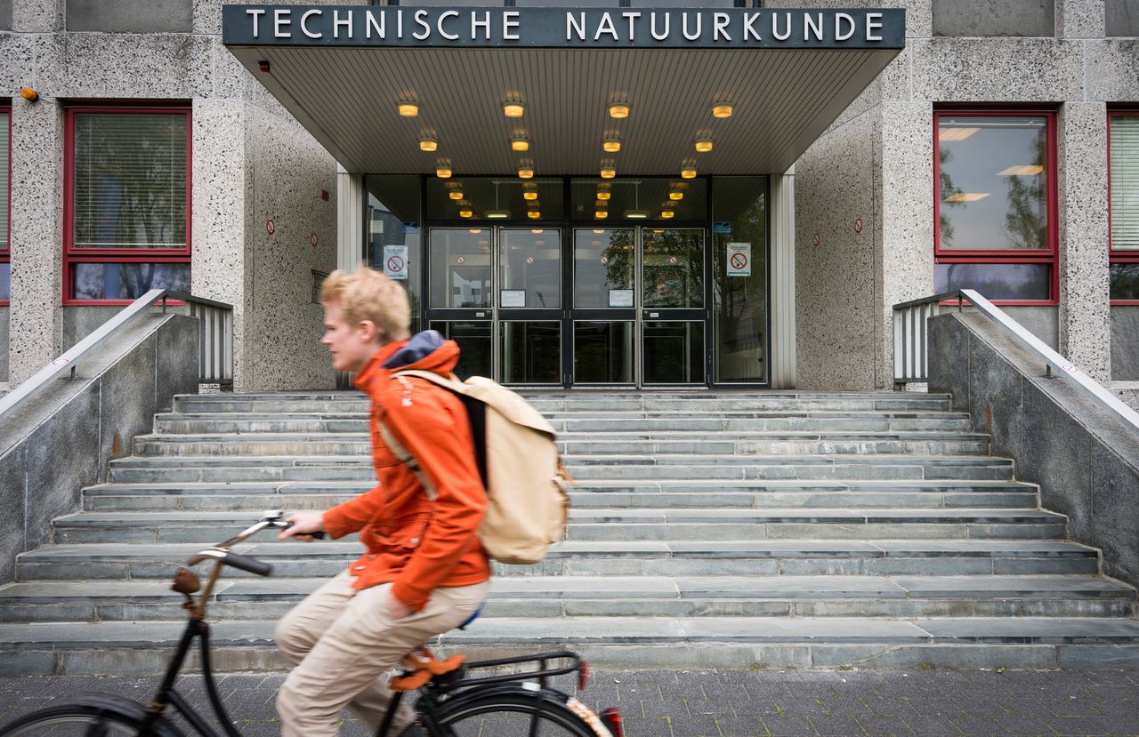 De afdeling technische natuurkunde van de TU Delft.