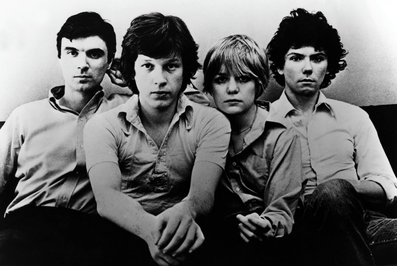 De Talking Heads in hun begintijd, met David Byrne (links), Chris Frantz, Tina Weymouth en Jerry Harrison.