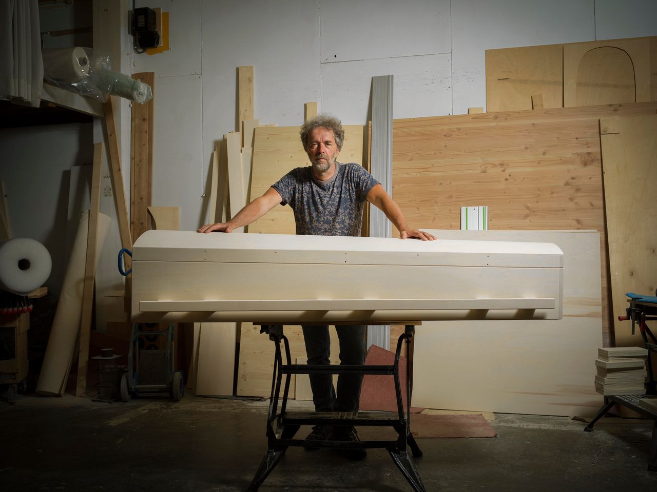 Grafkistenmaker Radboud Spruit: ‘Ik ben begonnen met een kist voor mezelf’ 