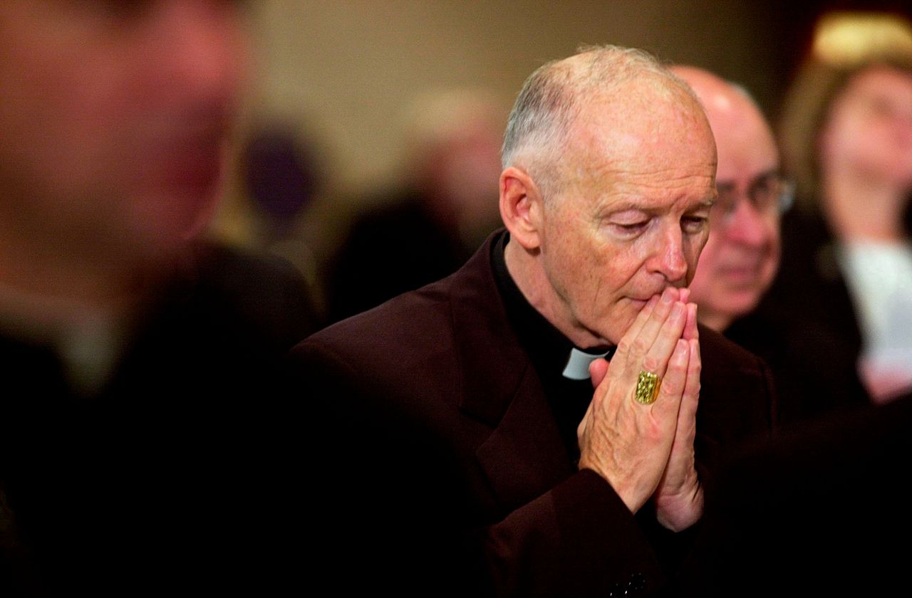 Amerikaanse bisschoppen roepen Vaticaan op tot onderzoek naar misbruik 