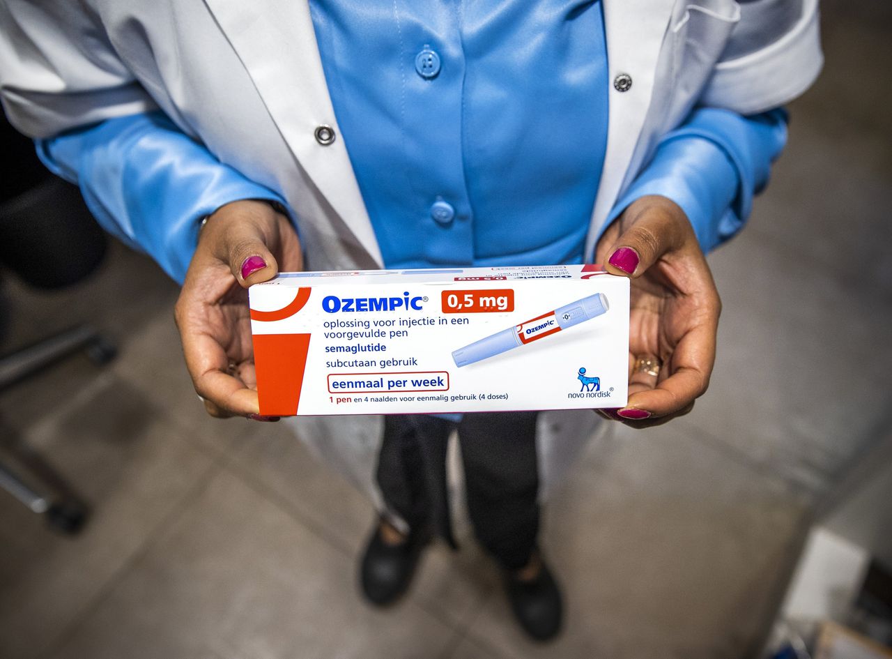 Farmaceut begint campagne tegen eigen medicijn Ozempic: ‘Gebruik het níét om af te vallen’ 