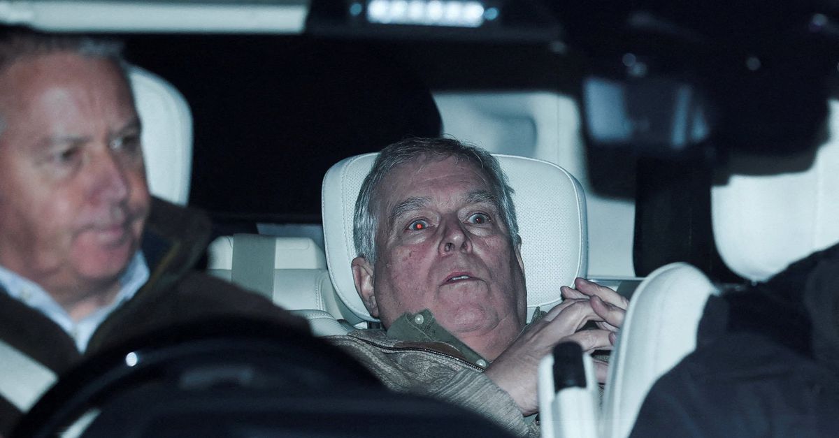 De arrestatie van ex-prins Andrew wakkert de discussie over het Britse koningshuis aan