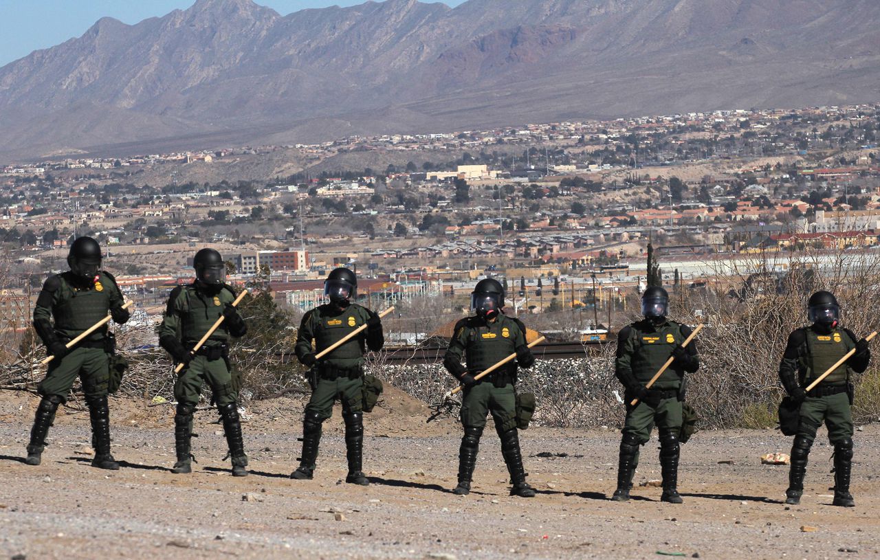 VS sturen 3.750 militairen naar grens Mexico 