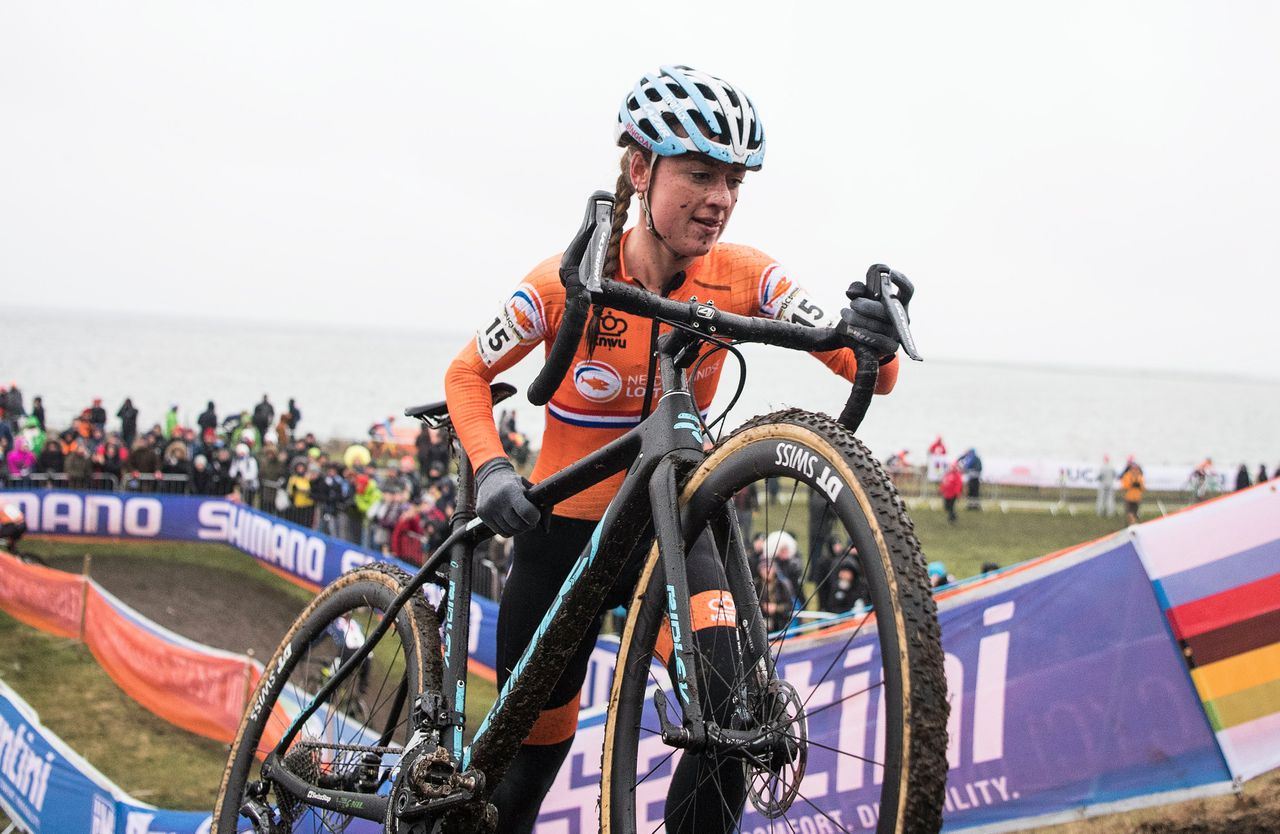 Veldrijdster Denise Betsema test positief op anabole steroïden 