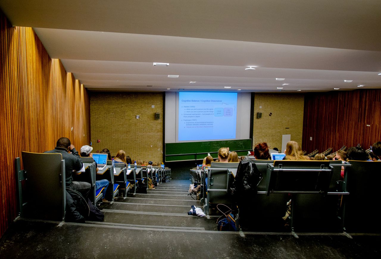 Kabinet komt met studiepot voor bijscholing 