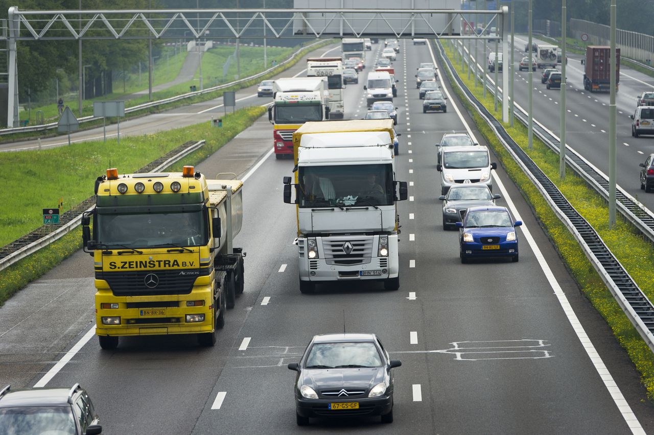 Stevige kritiek op wetsvoorstel kilometerheffing voor vrachtwagens 