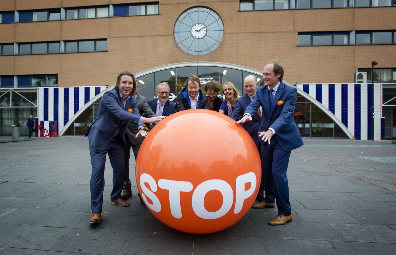 Een actie van o.a. de Hartstichting om mensen op te roepen om te stoppen met roken. Roken verhoogt het risico op hart- en vaatziekten.