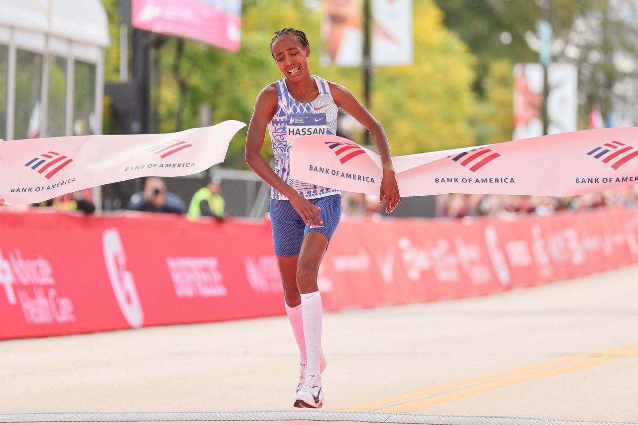 Sifan Hassan wint ook in Chicago en is nu de een na snelste vrouw op de marathon 