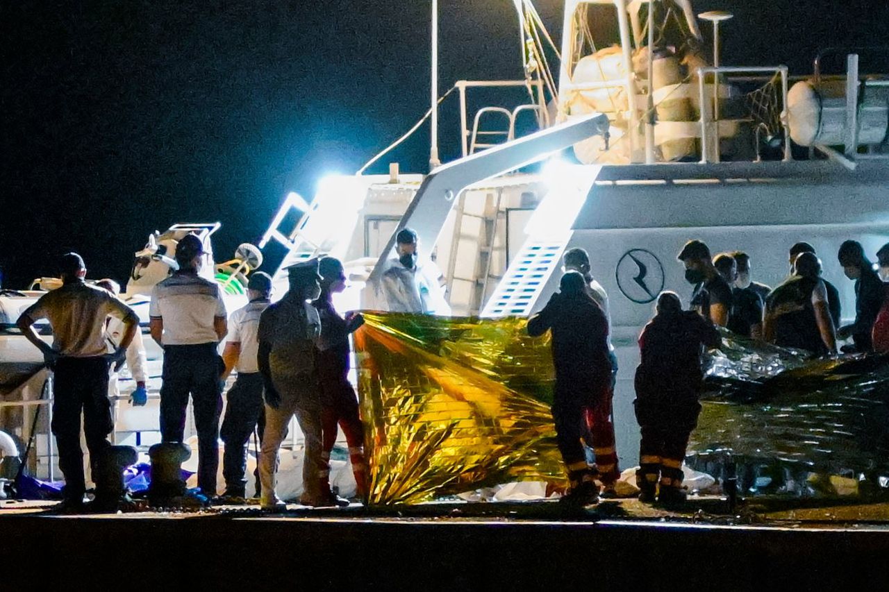 Dodental schipbreuk Zuid-Italië loopt op tot 34 