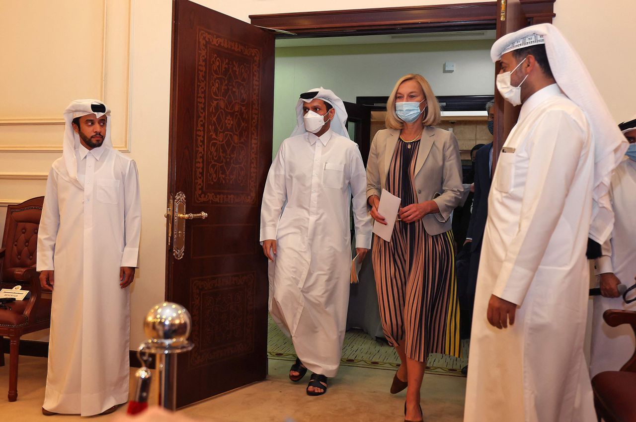 Minister Sigrid Kaag met Mohammed bin Abdulrahman al-Thani.