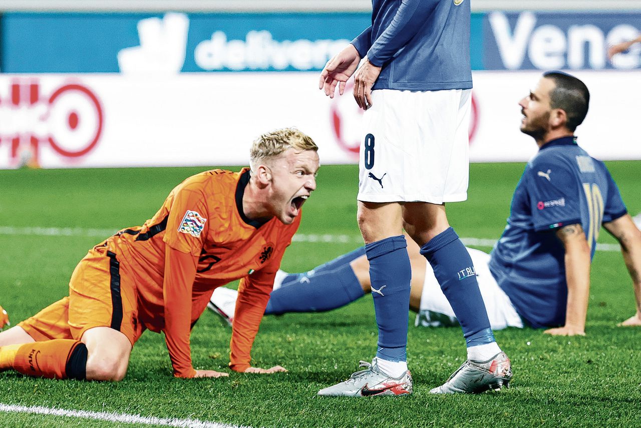 Opgeleefd Nederlands elftal pakt punt in Italië 