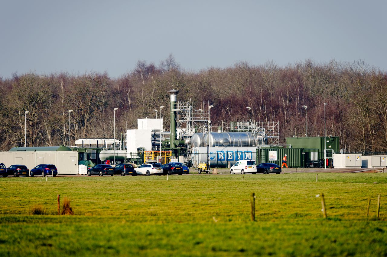 Gaswinning door Tulip Oil bij de Friese plaats Hemrik. Het Nederlandse olie- en gasbedrijf wil gas gaan winnen uit een bel in de Noordzee op een paar kilometer voor de kust van Terschelling.