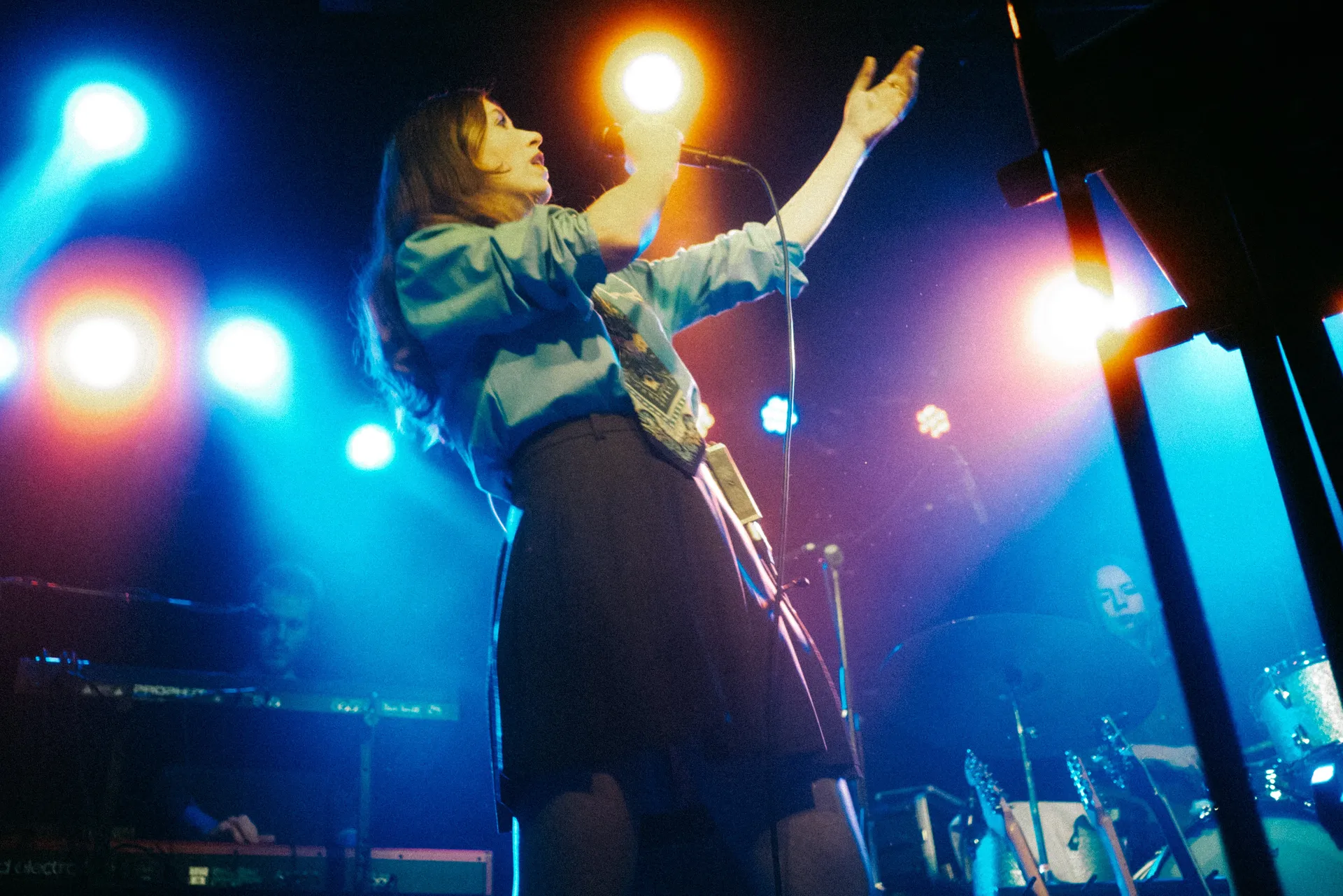 Indie-artiest Robin Kester live in Rotterdam: krachtige songs en ...