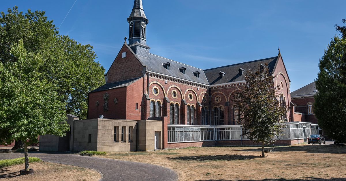 Vroeger werd gekte eenvoudigweg uit de hersenen geboord