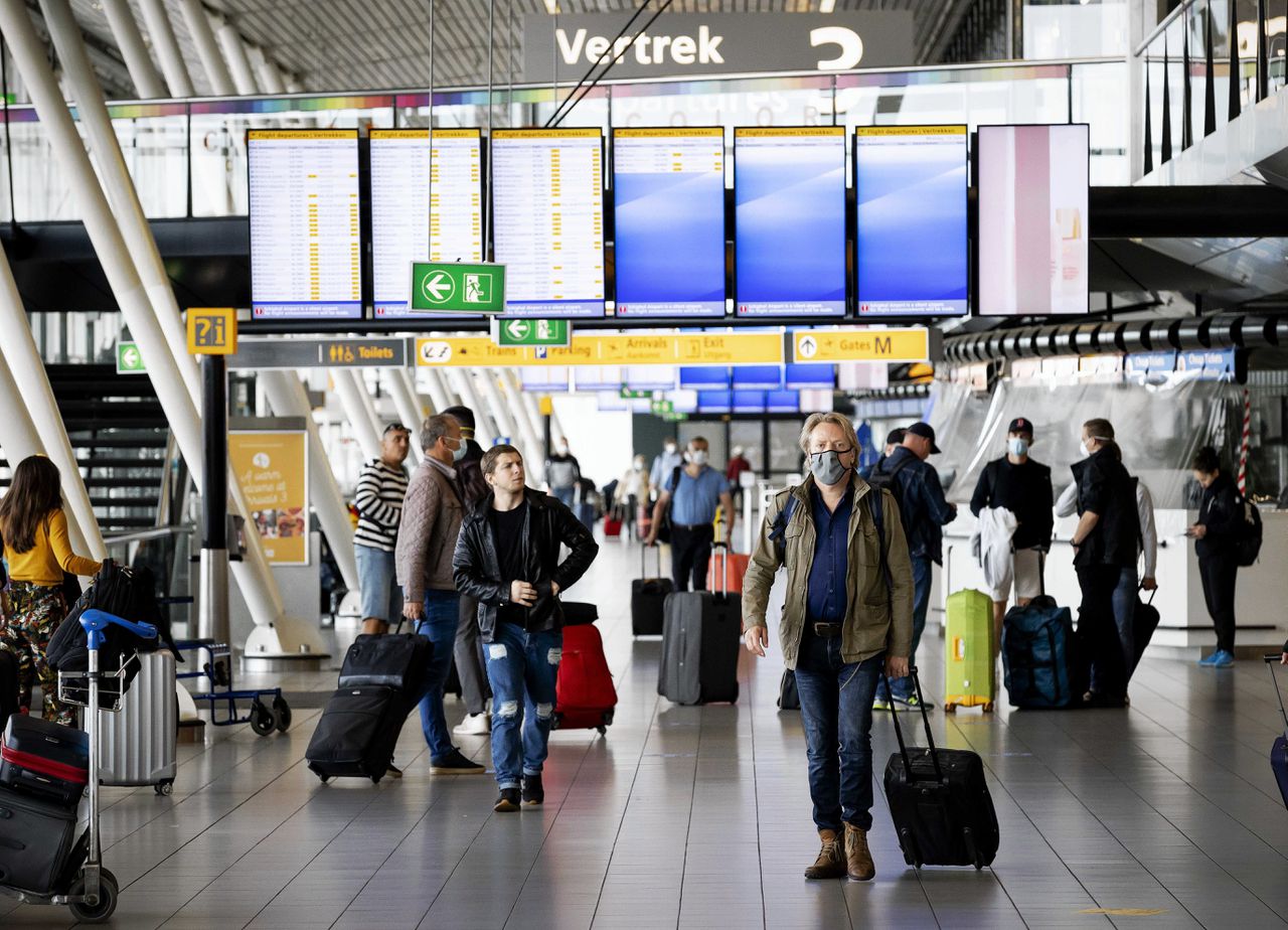 Nu het vliegverkeer weer wat meer op gang komt, loopt het aantal reizigers op de luchthaven Schiphol op.