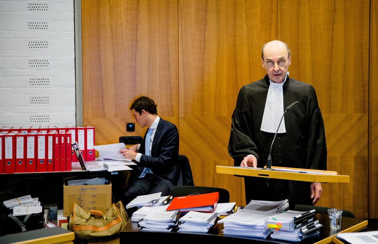 Advocaat Albert Jan van den Berg in de rechtbank tijdens de bodemprocedure van de Russische Federatie tegen Yukos Universal in 2016.Bart Maat/ANP
