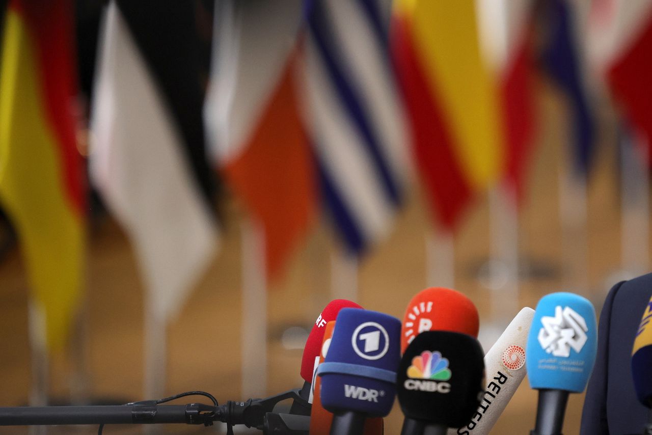 Rapport: persvrijheid in Europa blijft achteruitgaan en staat in sommige landen zelfs op haar ‘laatste benen’ 