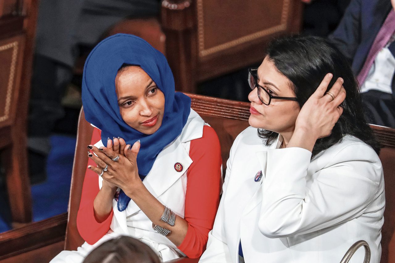 De Congresleden Ilhan Omar (links) en Rashida Tlaib, in februari van dit jaar.