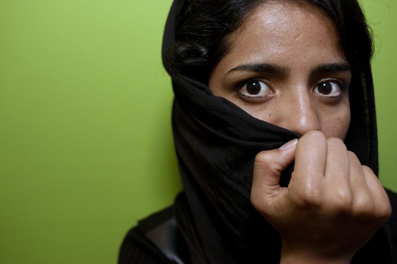 Sonita komt uit Iran. Haar familie wilde haar uithuwelijken in ruil voor 9000 euro. Foto: Hollandse Hoogte/ Martijn van de Griendt