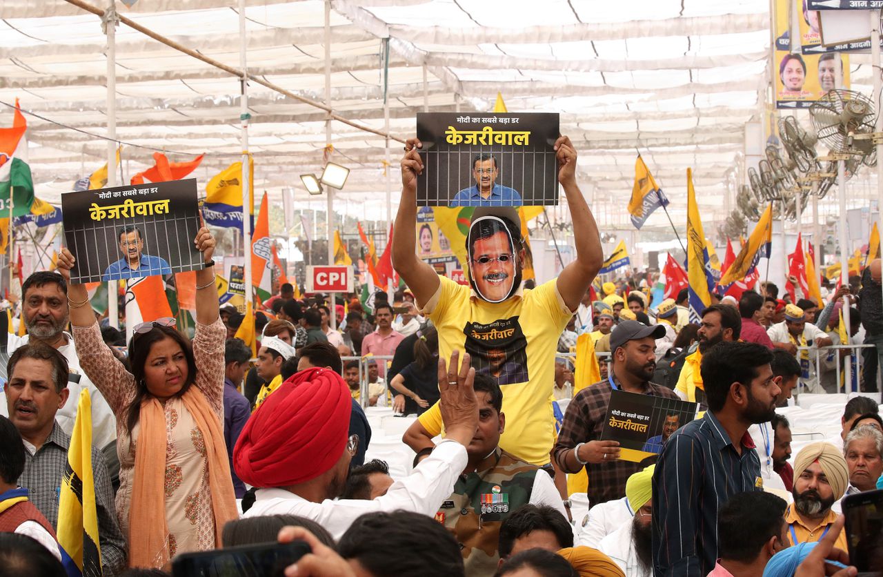 Boegbeeld van Indiase oppositie blijft in hechtenis, politieke rel vlak voor verkiezingen 